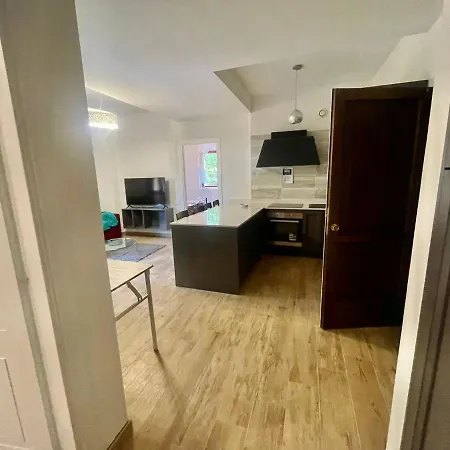 La Tana Del Capriolo Apartment *